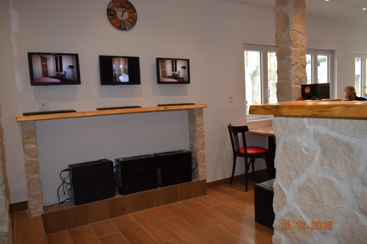 Hotel Lyonnais Ницца Экстерьер фото